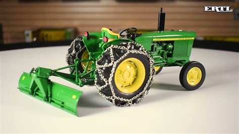 John Deere 1:16 Diecast Construction Equipment 